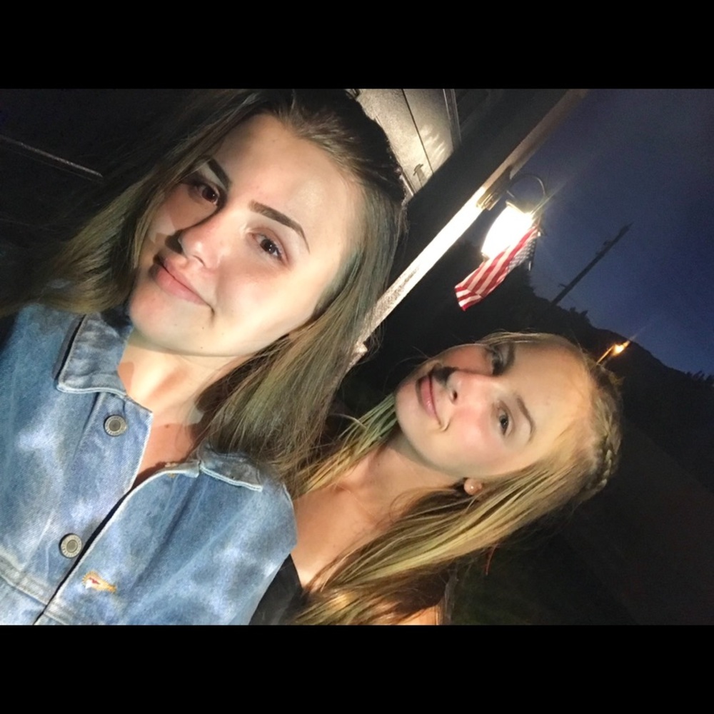 Meet your Posher, Olivia